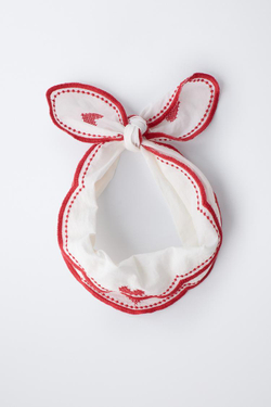 ZARA БАНДАНА С ВЫШИТЫМИ ВОЛНАМИ И СЕРДЕЧКАМИ, КРАСНЫЙ