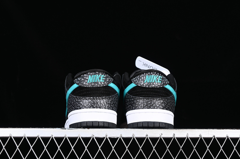 Atmos elephant 217 store