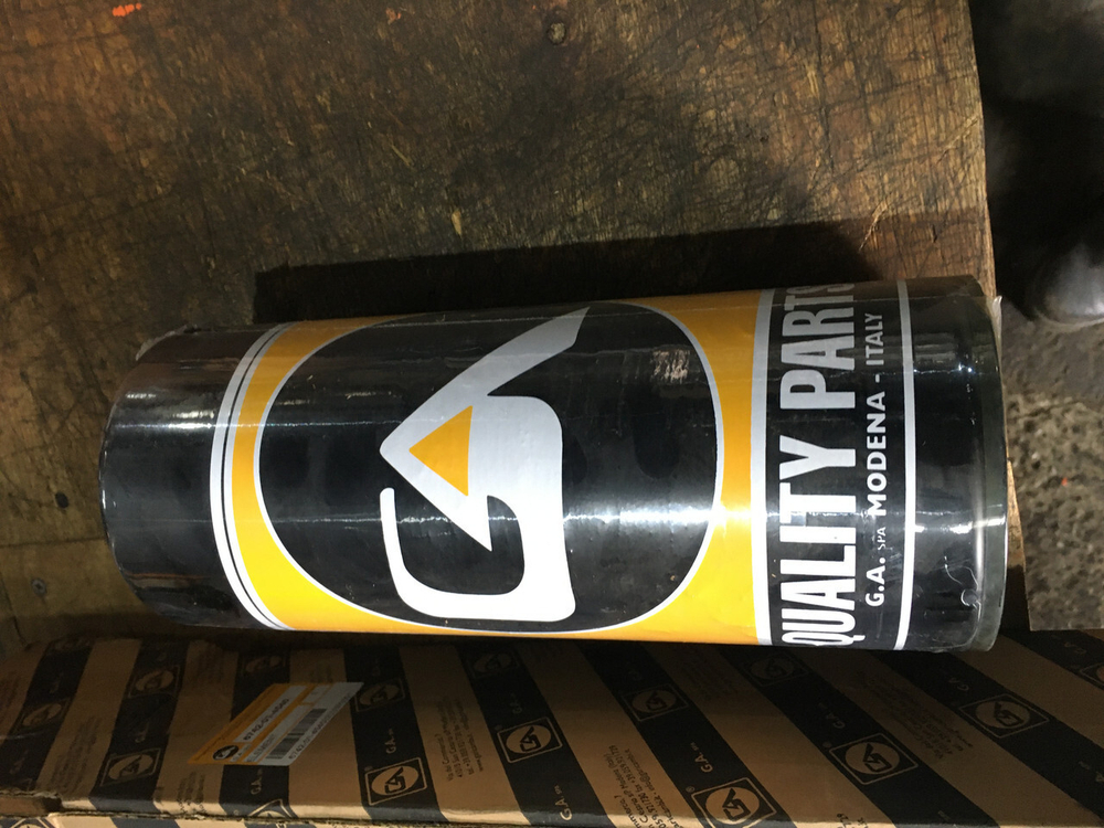 Фильтр масляный G.A. Ricambi 6742-01-4540