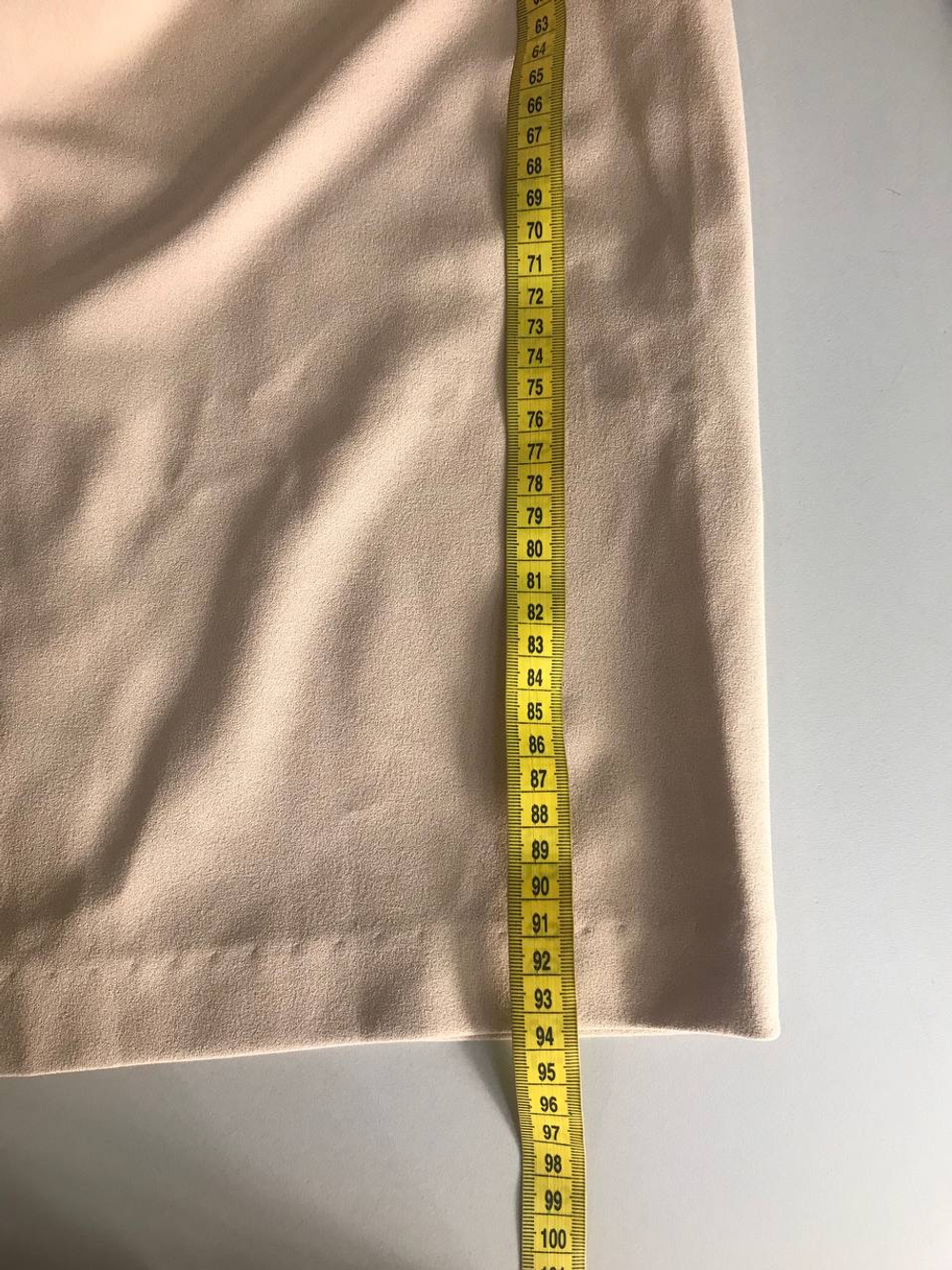 Платье Aleksandra Kazakova прямого кроя, маркировка XS, визуально на 42 размер