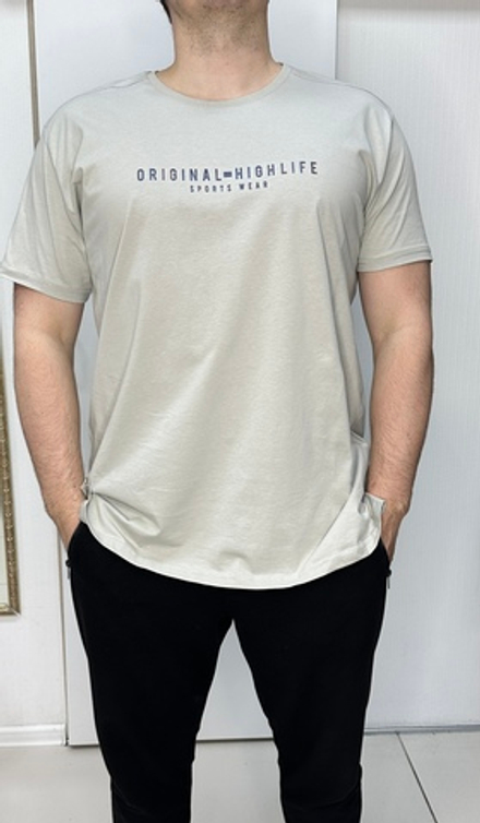 Мужская футболка на большой размер в бежевом цвете