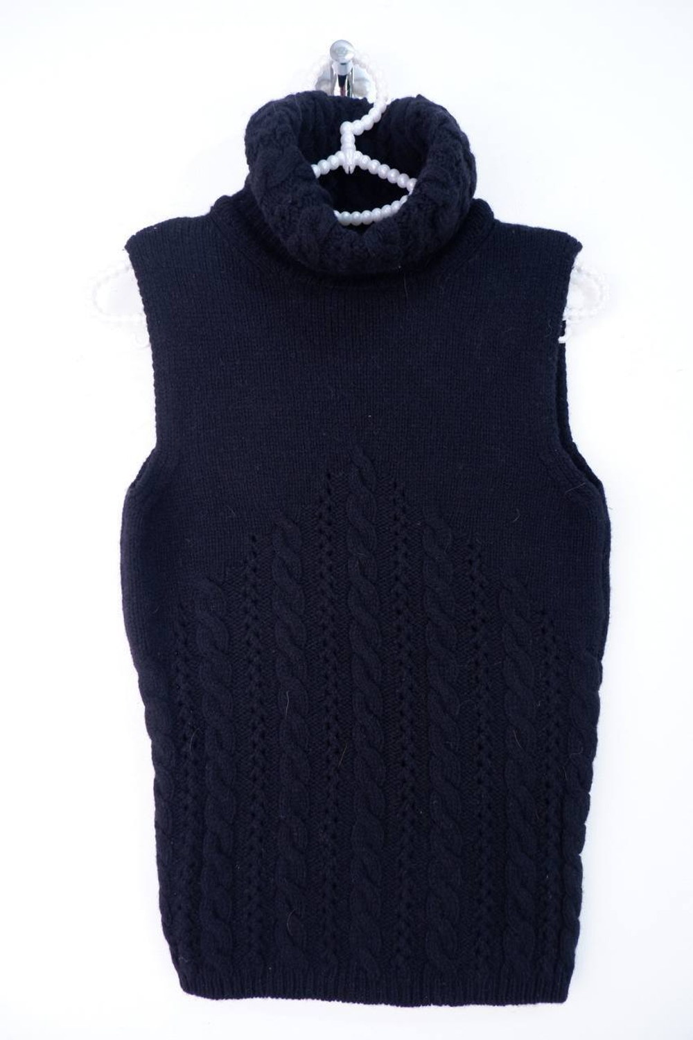 Жилет Dress Code шерстяной , маркировка 42, на 42 размер, новое с биркой