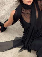 Платье с шифоновой накидкой