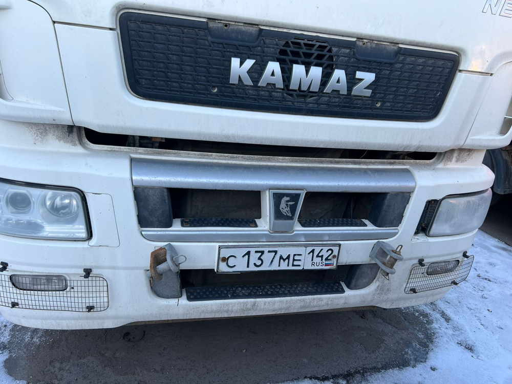 КамАЗ 5490 4x2 Седельный тягач 5490-S5 (Дизельный, 12,0 л, 401 л.с., МТ)