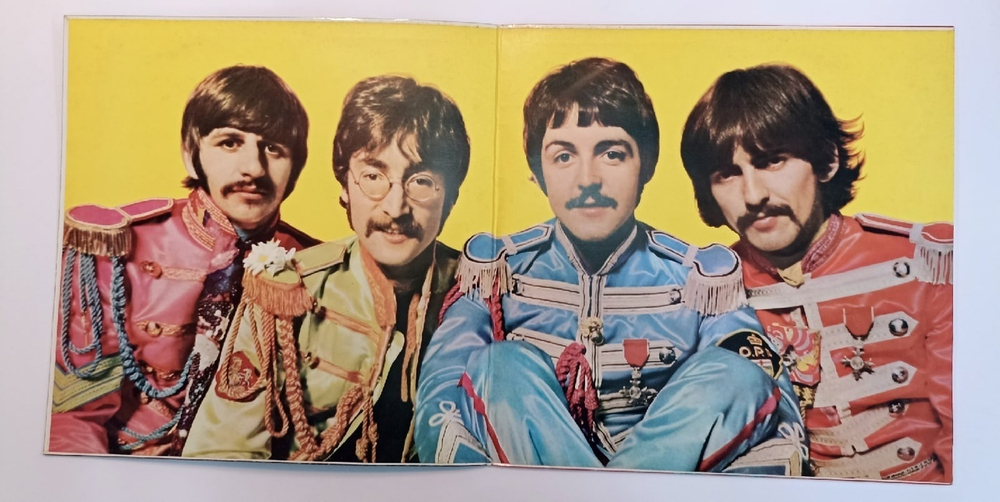 The Beatles Sgt. Pepper's Lonely Hearts Club Band (No Obi Japan 1973)