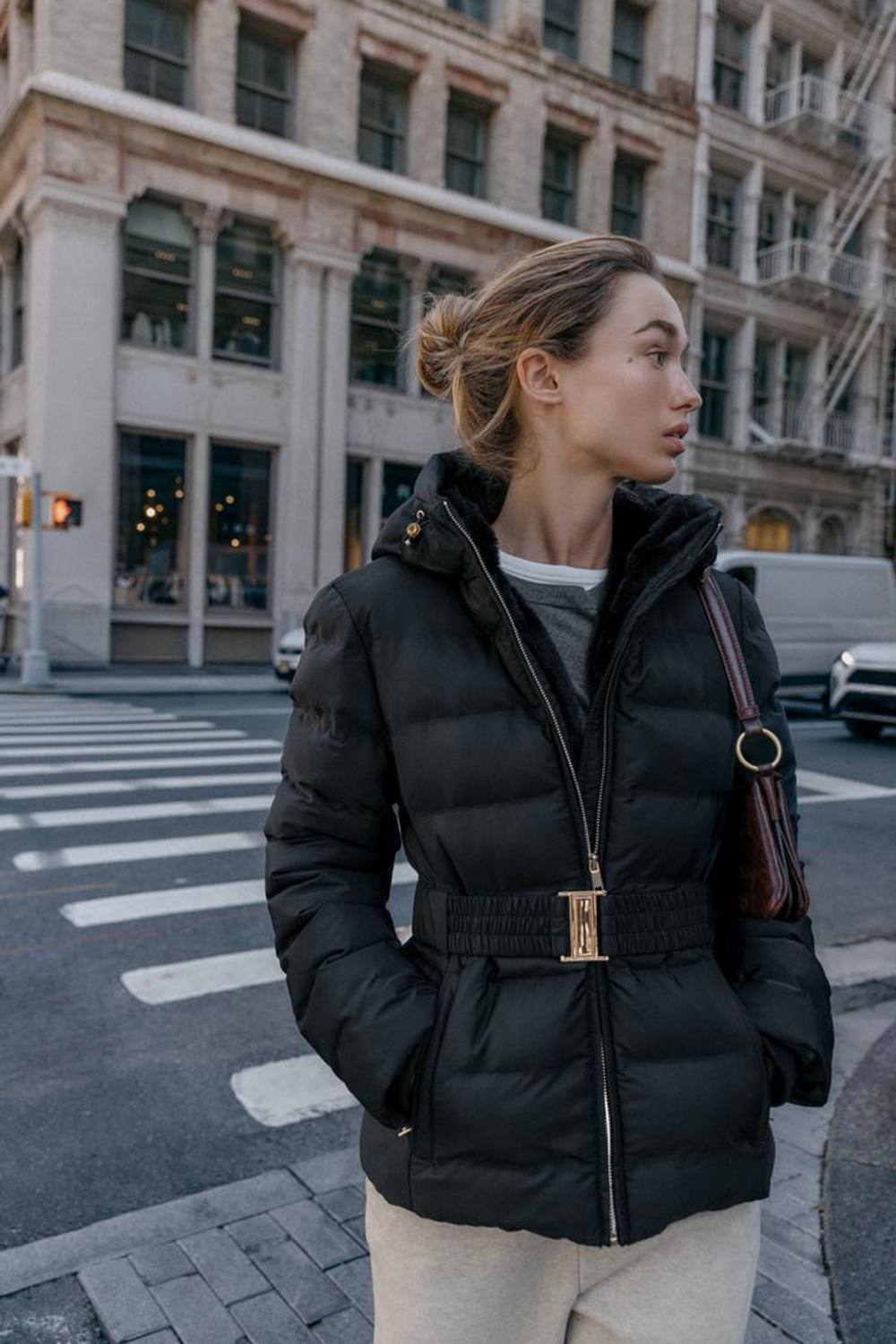 ZARA КОРОТКИЙ ПРИТАЛЕННЫЙ АНОРАК WATER REPELLENT WINDPROOF, ЧЕРНЫЙ