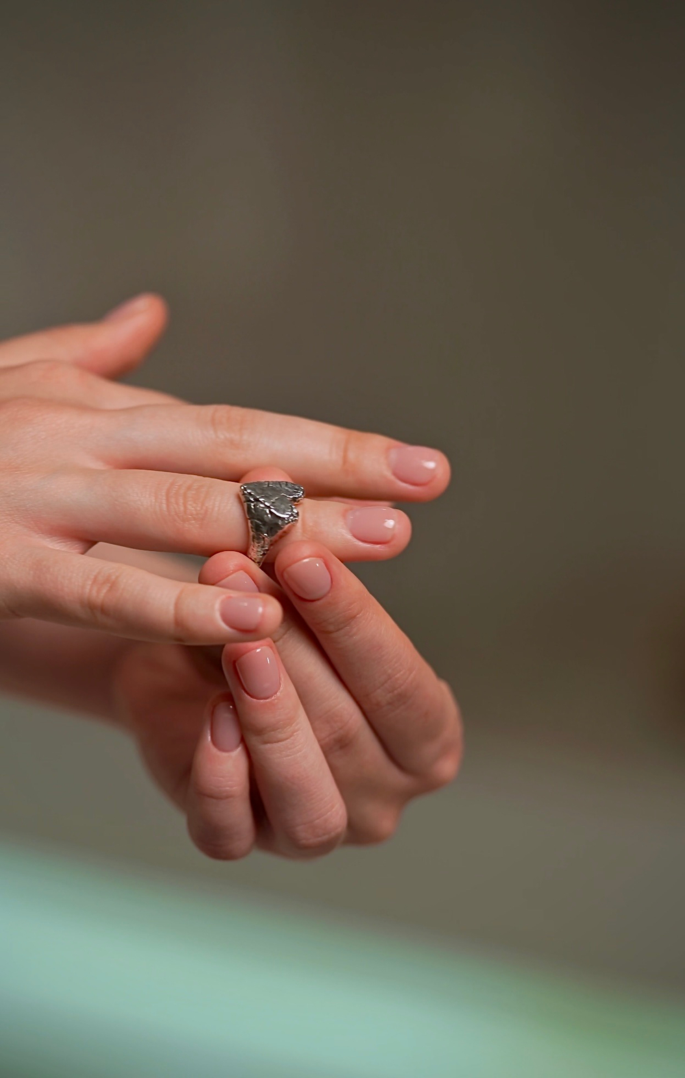 Кольцо-печатка "Каменное сердце"