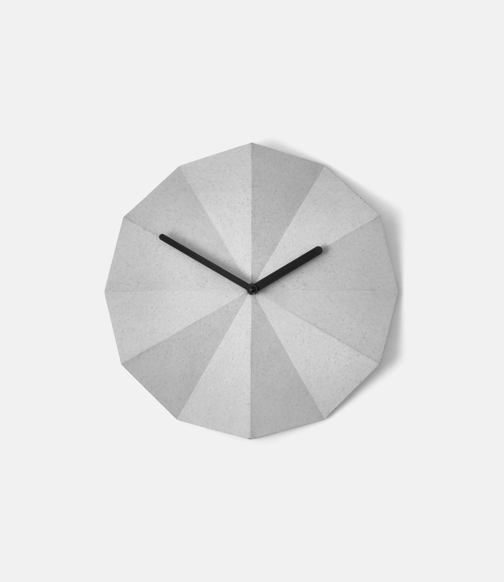 Lawa Design Delta Clock Concrete — настенные часы из бетона