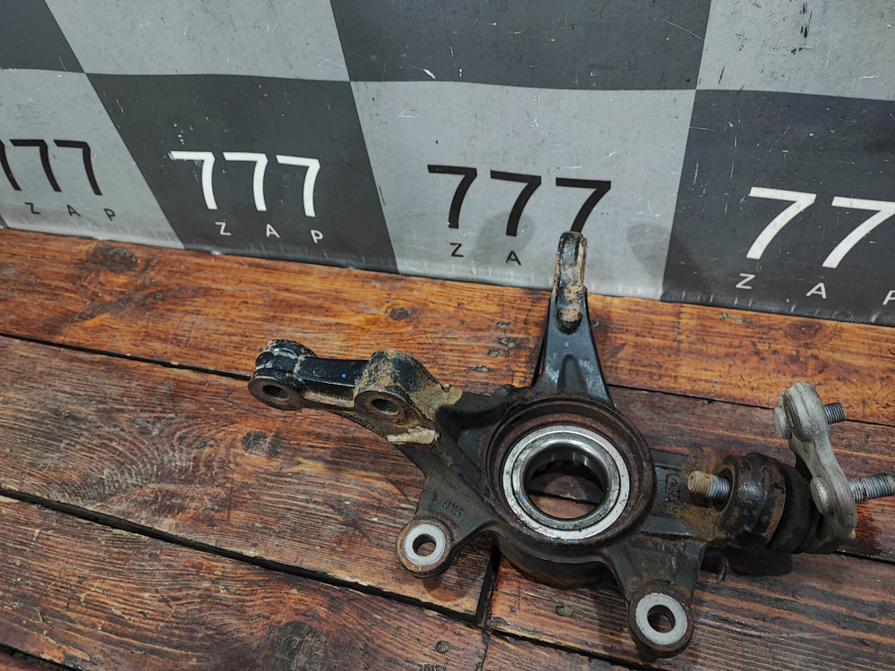 Кулак поворотный правый Haval F7 1, H6 2 Б/У Оригинал 3001102XKZ16B