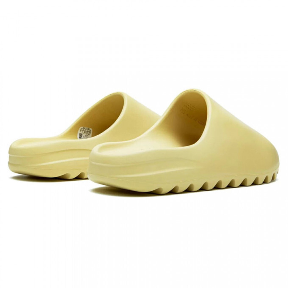 Adidas Yeezy Slide "Desert Sand"