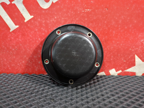 Крышка ступицы передней