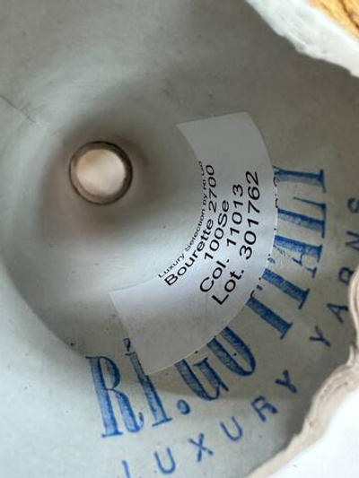 BOURETTE - Luxury Selection by Ri.Go; 100% шёлк; 270м/100гр; col.11013, цвет: песочный; S503