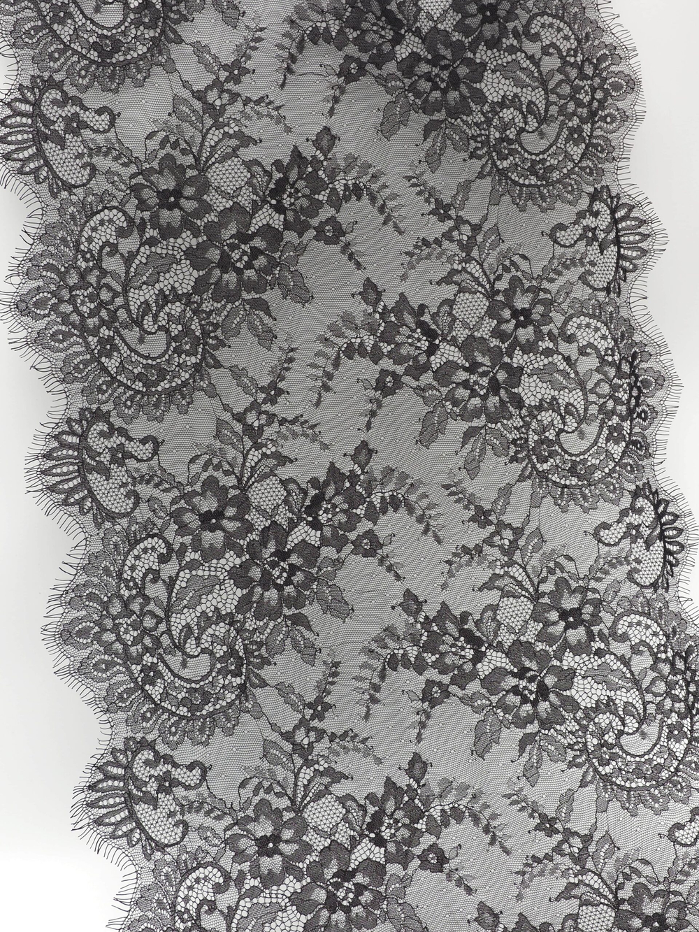 Кружево шантильи черное неэластичное ширина 45 см КУПОН 3 м