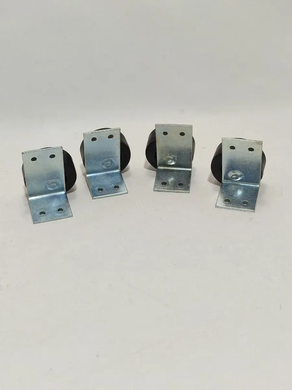 Мебельные колеса, выдвижные ролики диванов, шкафов, кроватей