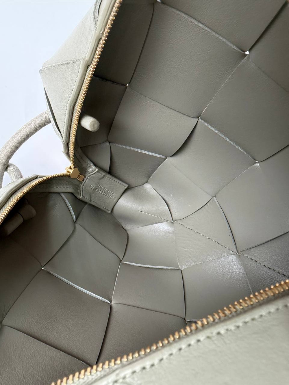 Сумка Bottega Veneta Cassette Camera Bag