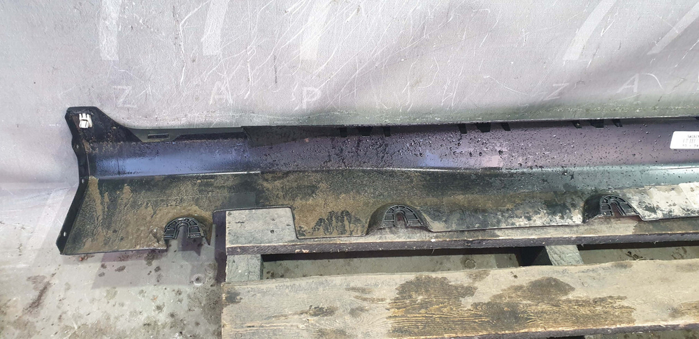 Накладка порога правого Mercedes GLC (X253) 15-нв Б/У Оригинал A2536980900