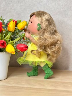 Кукла Nines виниловая 30см MIA в пакете (3000M2A)