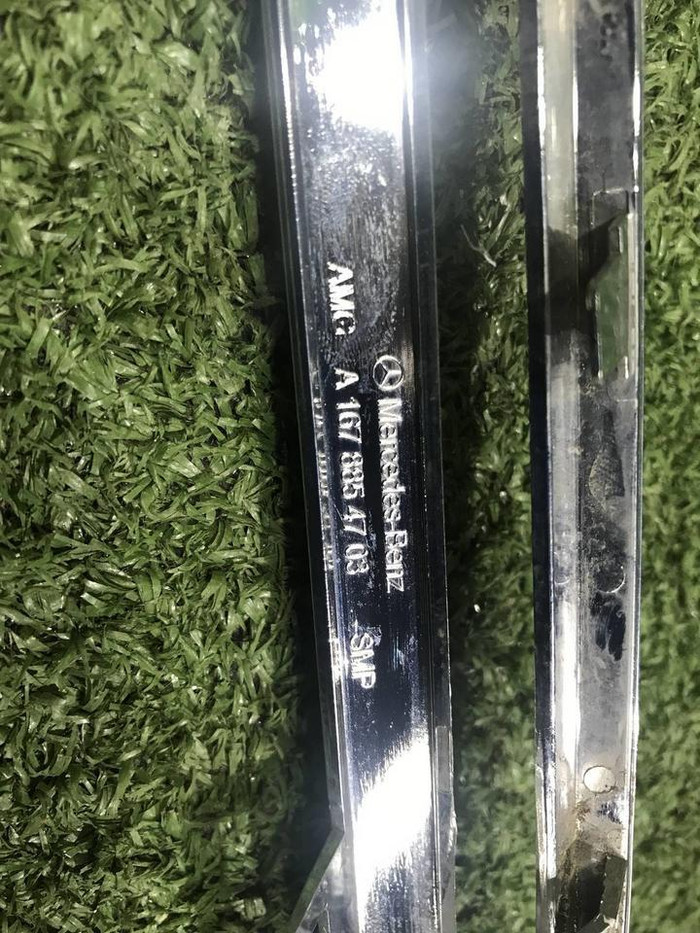 Молдинг решетки LH Mercedes GLE V167 (18-24) AMG