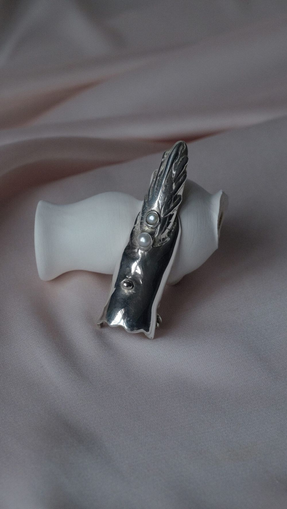 Кольцо палец с жемчугом