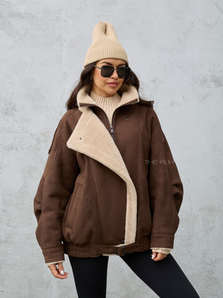 Шоколадная дубленка с воротником