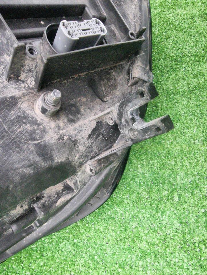 Фара левая Audi A4 B9 (2015-2020) LED