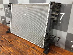 Радиатор двигателя Mercedes B-Class (W246) Б/У Оригинал A2465001303