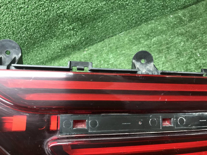 Фонарь правый внутренний Genesis GV70 (2020-н.в.)