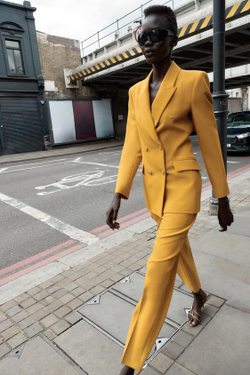 ZARA БРЮКИ СЛИМ С ВЫСОКОЙ ПОСАДКОЙ, ГОРЧИЧНЫЙ