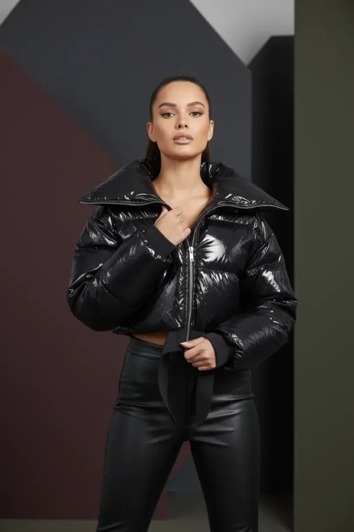 Женский короткий пуховик «GLAZE»