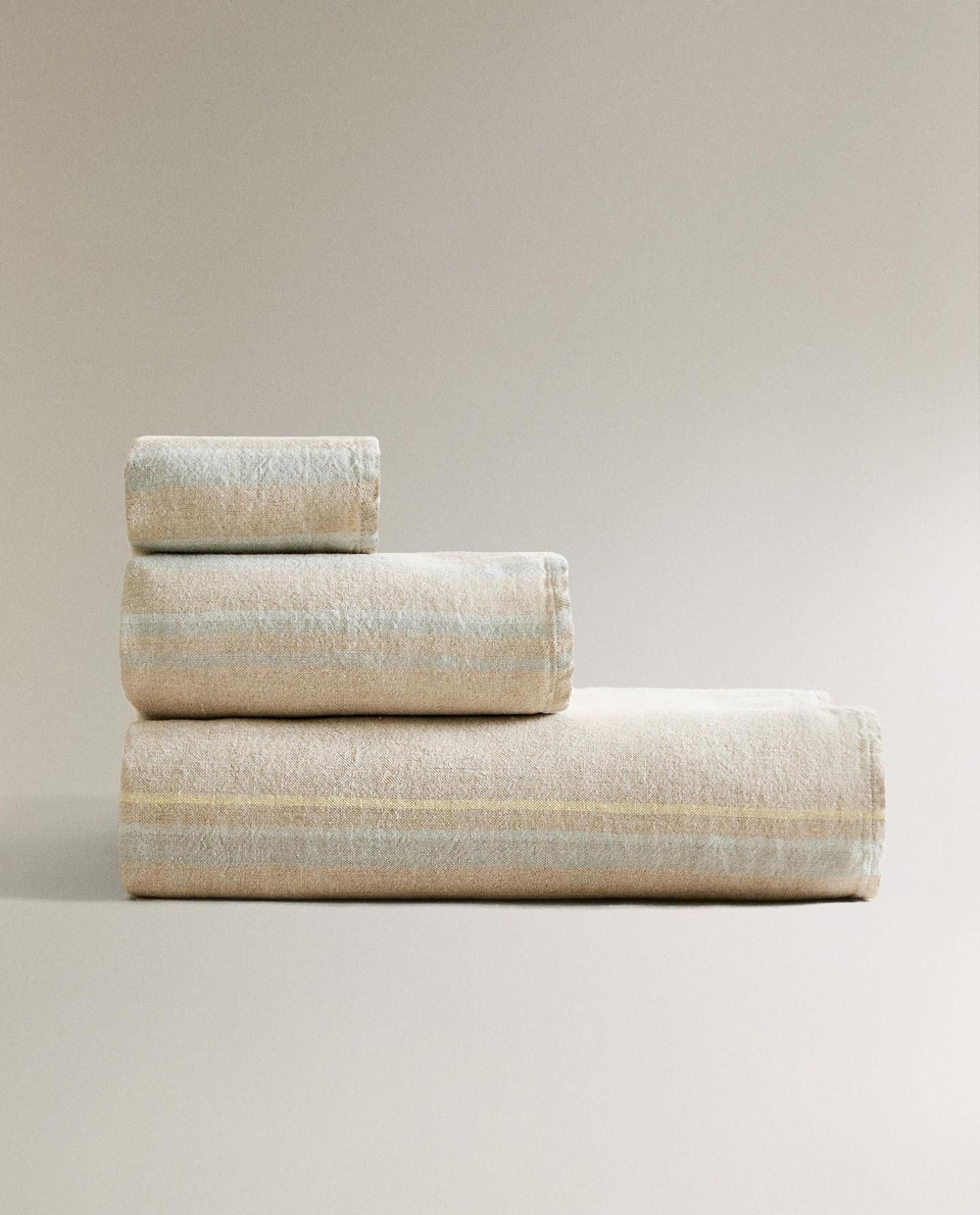 Zara Home - Льняное банное полотенце в полоску, бежевый, 50х90 см