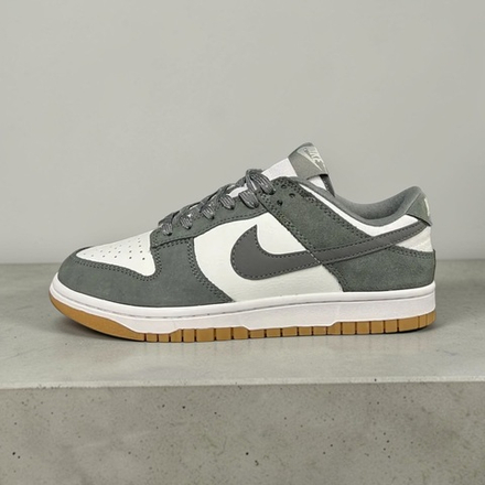 Nike SB Dunk Low • Navy Gray