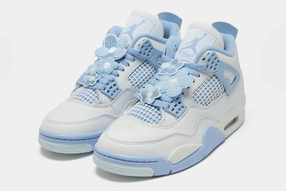 Купить в Москве Air Jordan 4 Forget Me Not