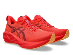 Кроссовки для бега мужские Asics Novablast 5 M Красные
