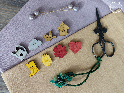 Набор пуговок "Hello, Spring!"