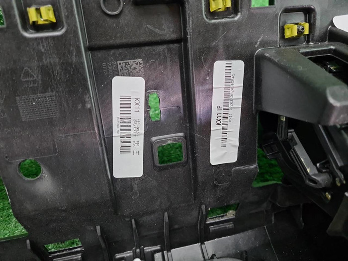 Торпедо Geely Monjaro (2021-н.в.)