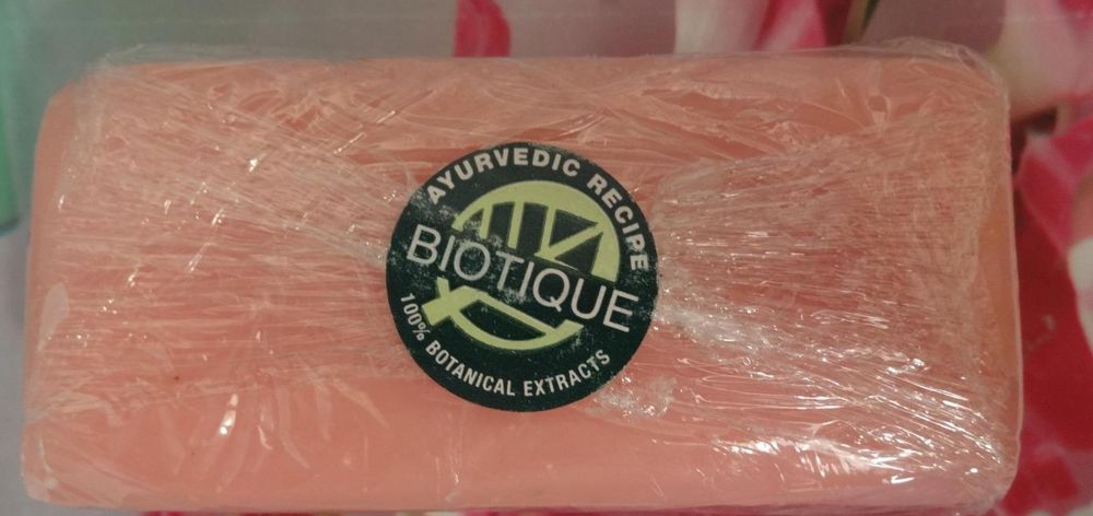 Мыло тонизирующее Biotique Himalayan plum, 150 г