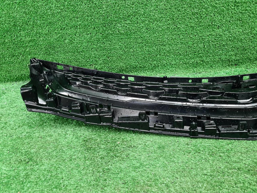 Решетка радиатора Geely Tugella (2022-н.в.)