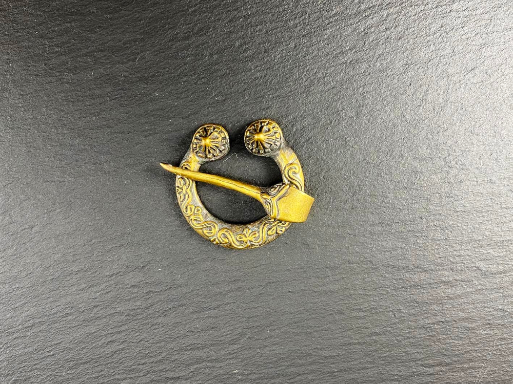 Фибула. Русь 10-12 в.