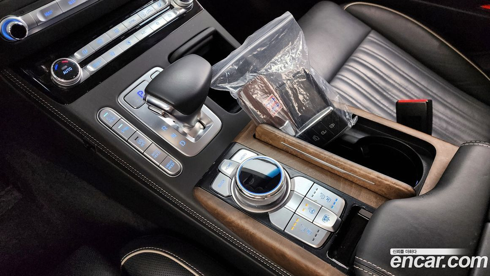 Genesis G90 3.8 AWD (03.2020)