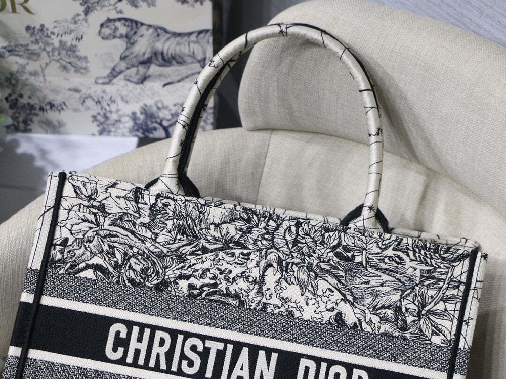 Christian Dior Book Tote 36 cm