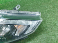 Битая Фара правая Nissan Qashqai J11 (2013-2019) галоген