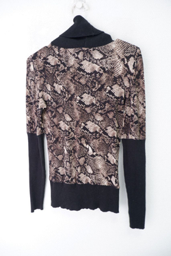 Свитер комбинированный на 11-14 лет