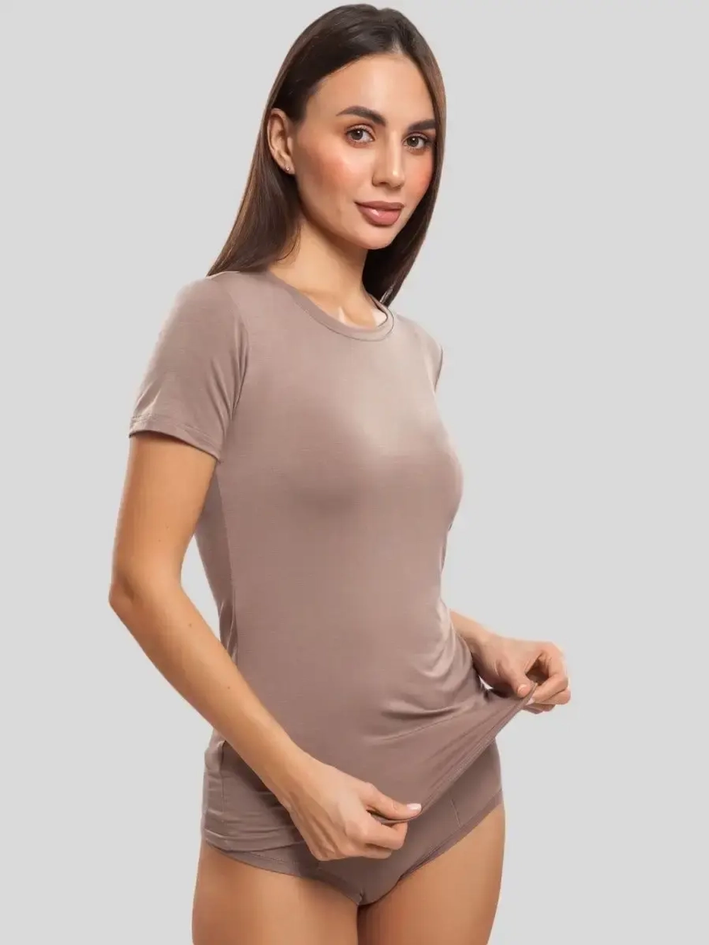 Футболка облегающая однотонная