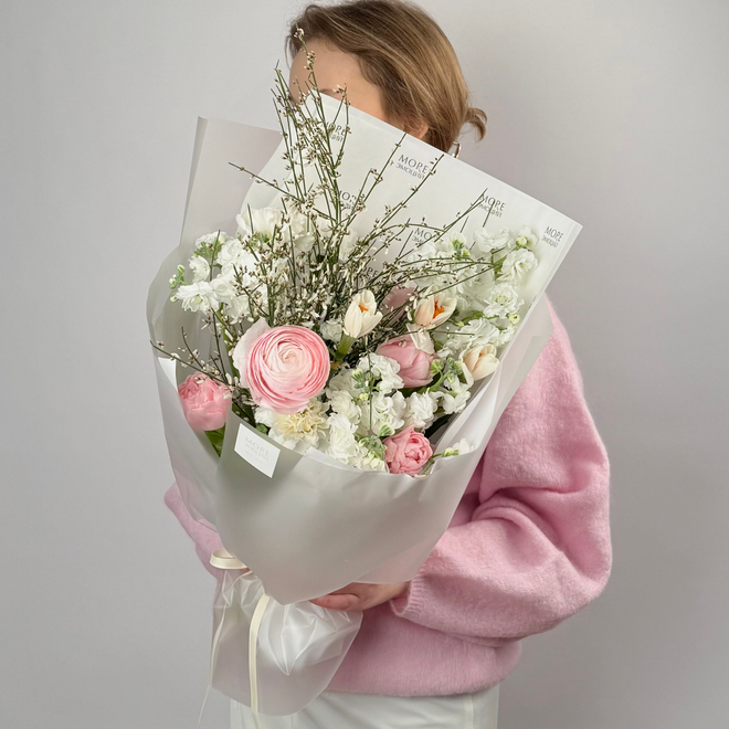 Букет с ароматной генистой “Очерк импрессионизма”