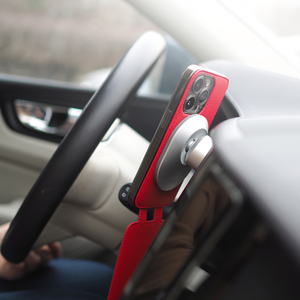 Чехол для iPhone 15 Pro из кожи питона, малинового цвета