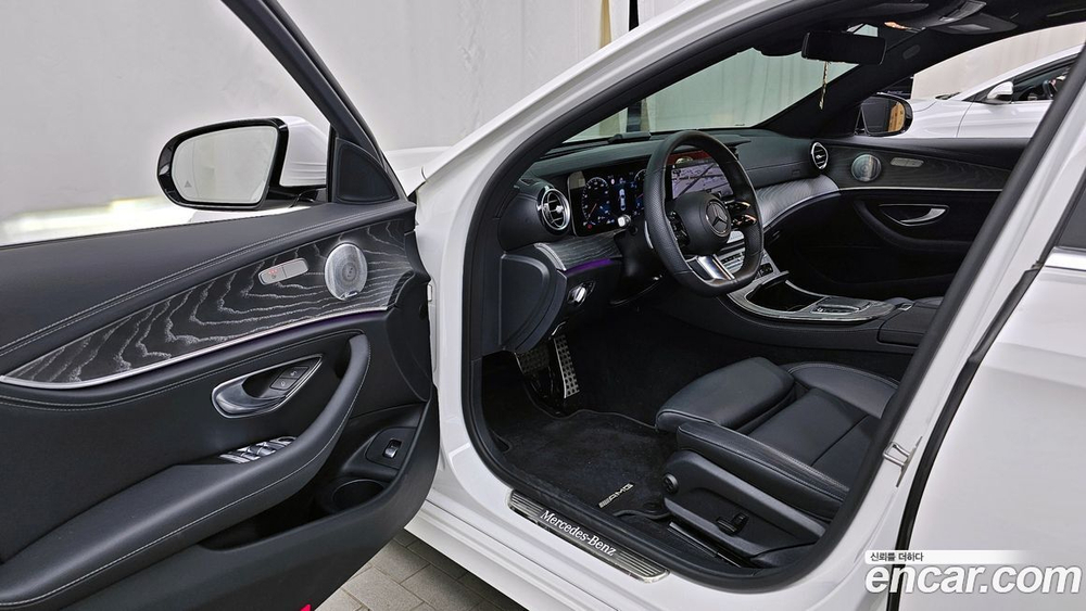 Mercedes-Benz E-Class W213 E350 4MATIC AMG Line Editions (12.2020)
