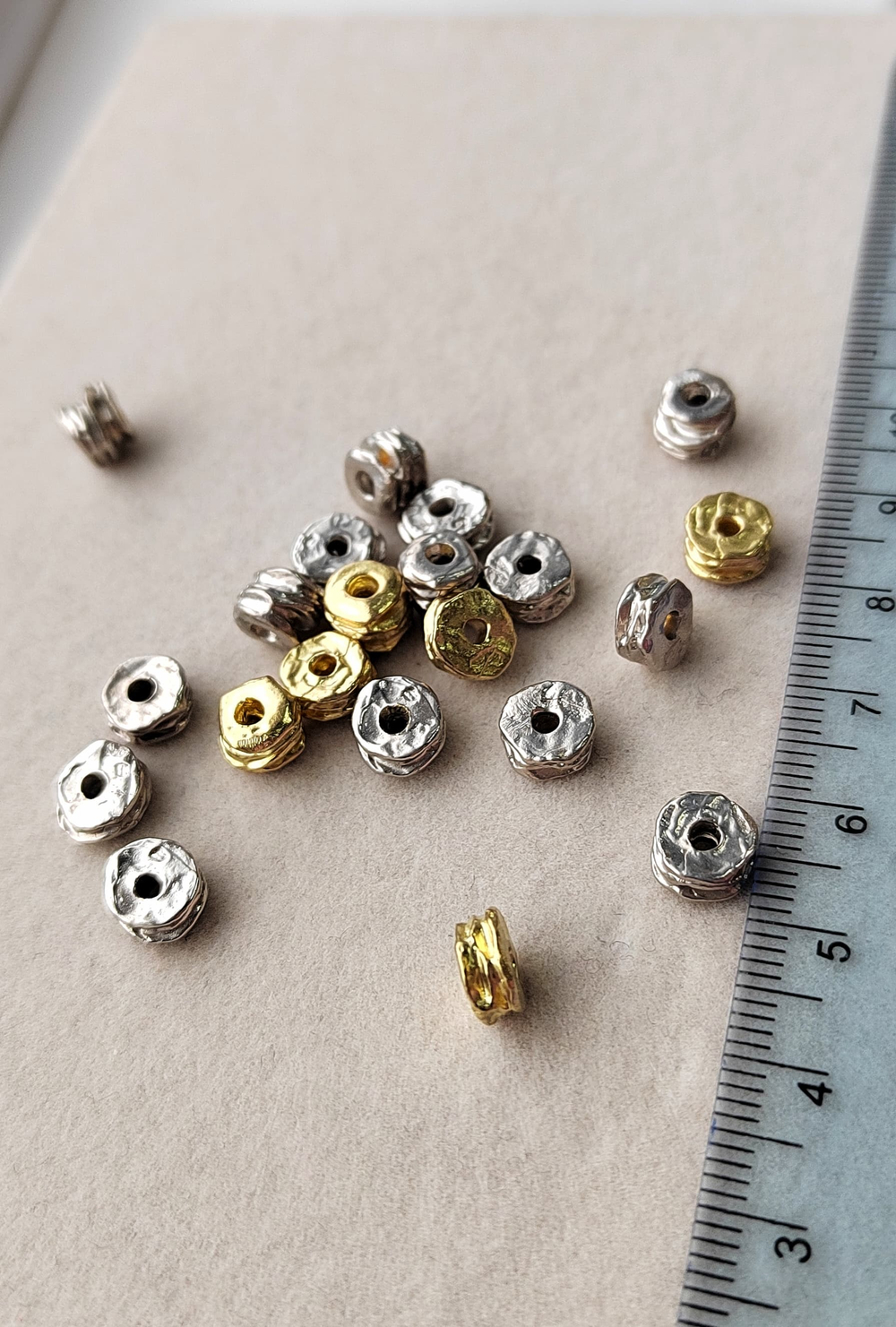 796-с Бусина "Полосы" 7*9мм, серебрение