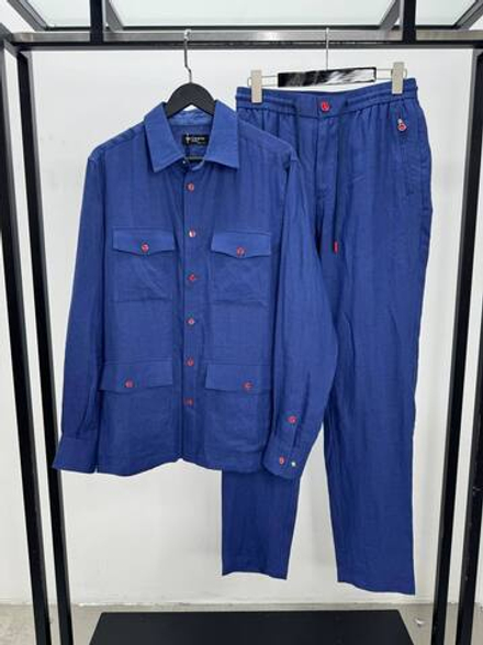 Льняной костюм Kiton