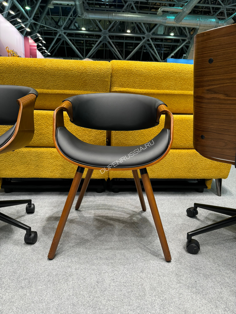 Стул JY1829 черный PU/орех