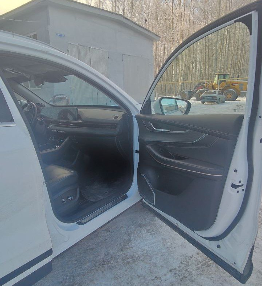 EXEED LX Premium Plus 1.6T DCT AWD